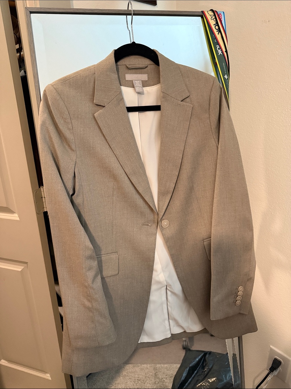 H&M Women's Taupe Single-Button Blazer